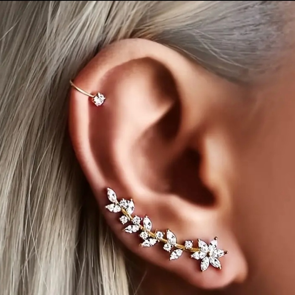 Sale ❤️ Flower & Leaves Crawler Earrings